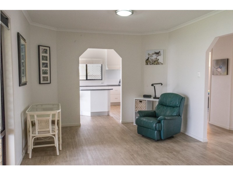 14 Edgewater Close, Yamba NSW 2464