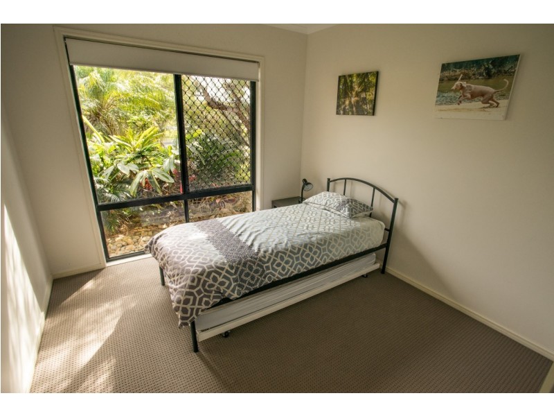 14 Edgewater Close, Yamba NSW 2464