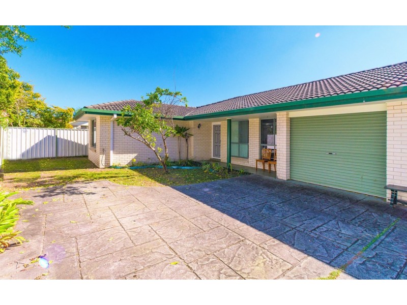 2/21 Parkview Crescent, Yamba NSW 2464