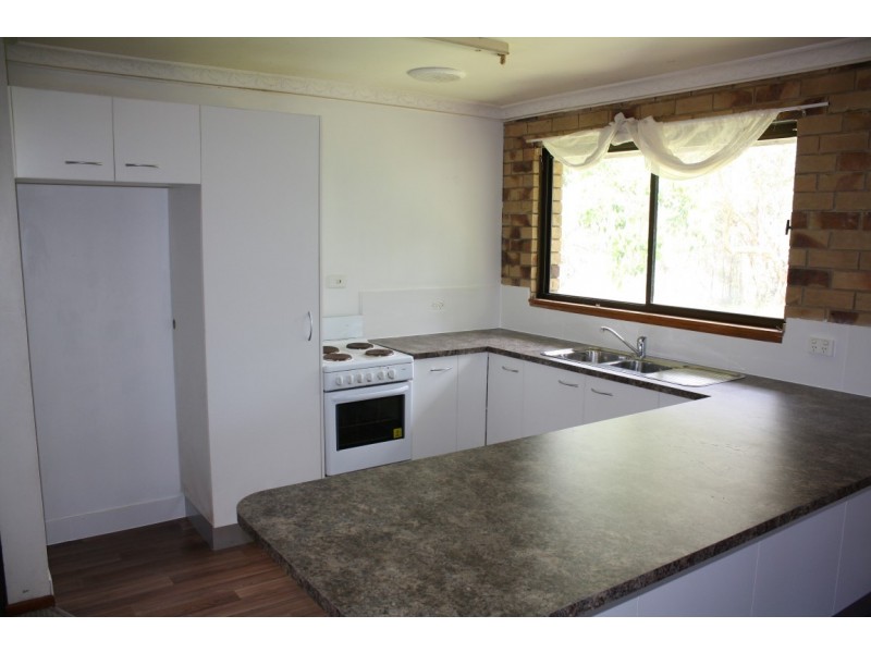 2/14 Endeavour Street, Yamba NSW 2464