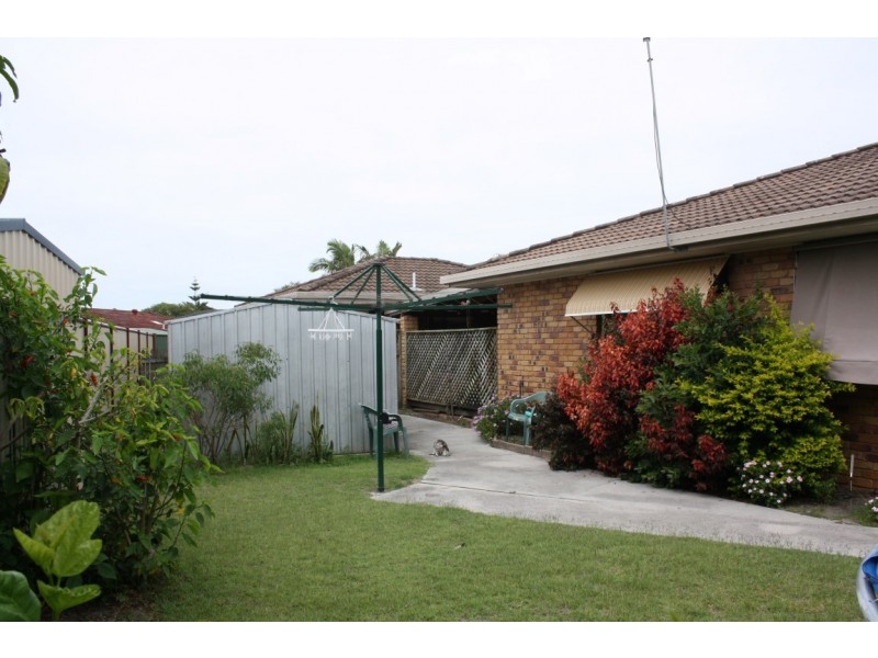 8 Banksia Place, Yamba NSW 2464