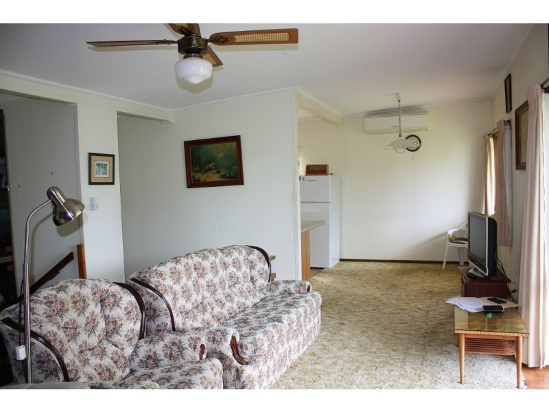 17 Oyster Channel Rd, Micalo Island NSW 2464