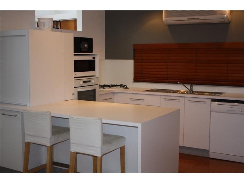 11 Young Street, Wooloweyah NSW 2464