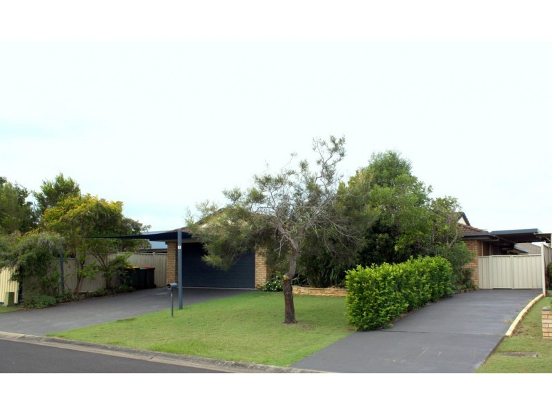 3 Parkview Crescent, Yamba NSW 2464
