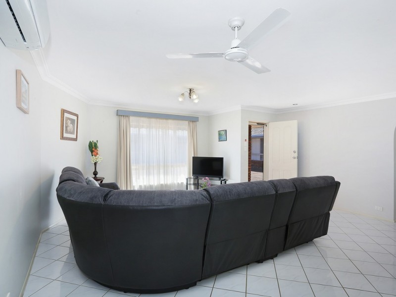 2/25 Casuarina Close, Yamba NSW 2464