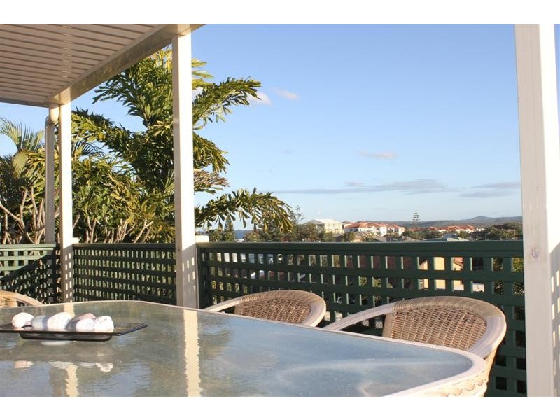 7 Link St, Yamba NSW 2464