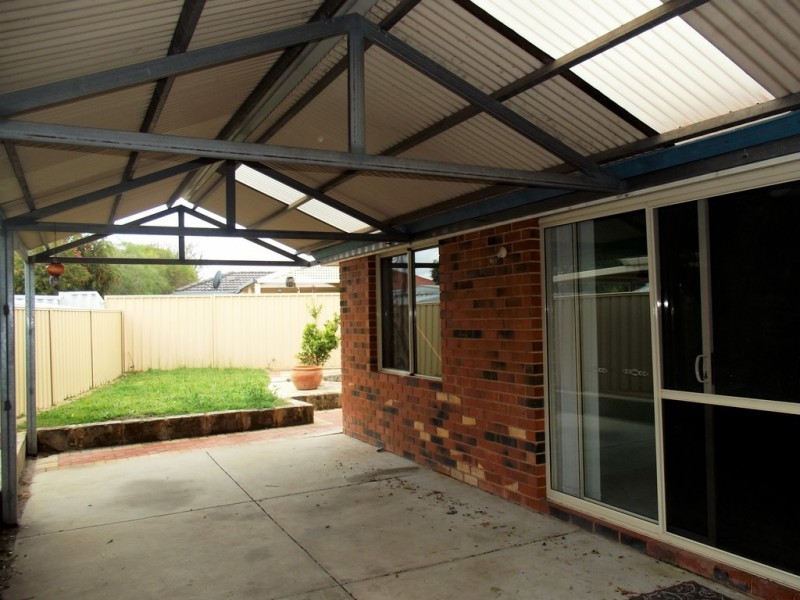 25 Werang Entrance, South Guildford WA 6055