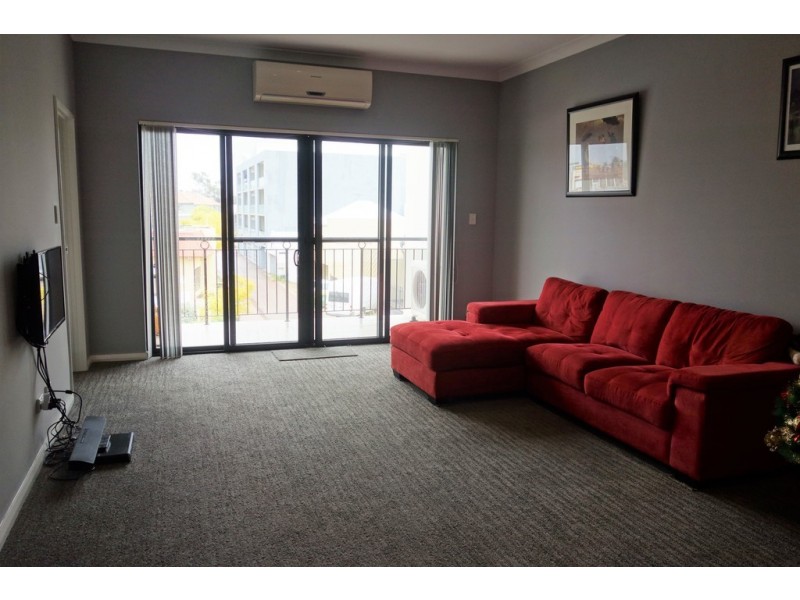 15/5 Keane Street, Midland WA 6056