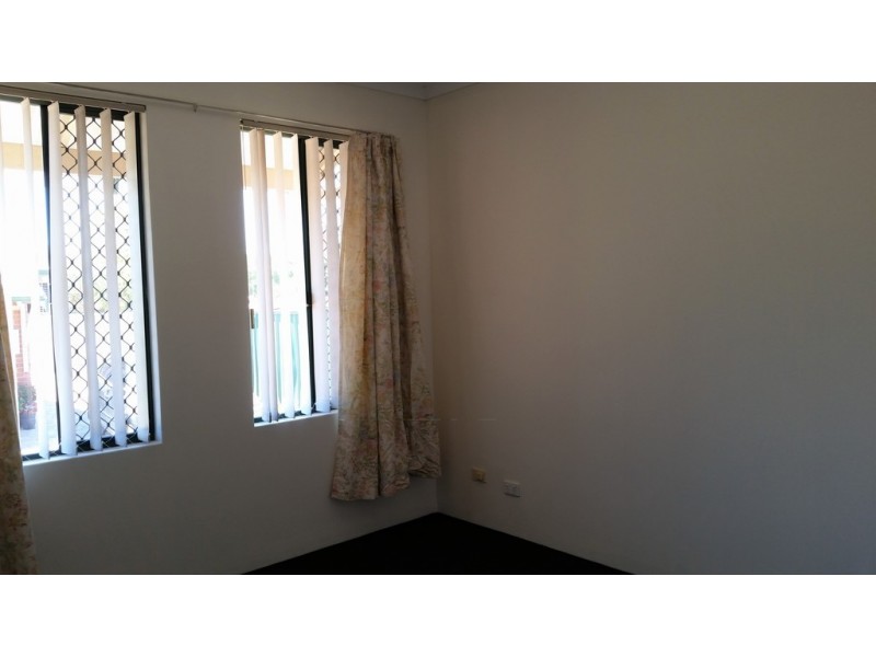 2/32 Dudley Street, Midland WA 6056