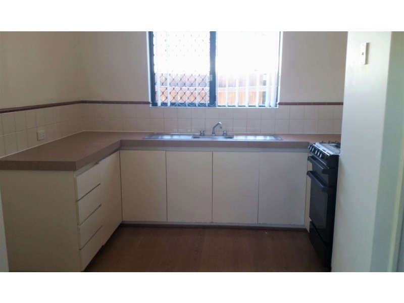 2/32 Dudley Street, Midland WA 6056