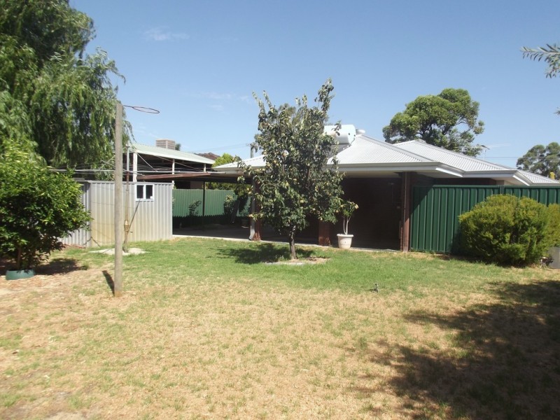 6 Brown Street, Middle Swan WA 6056
