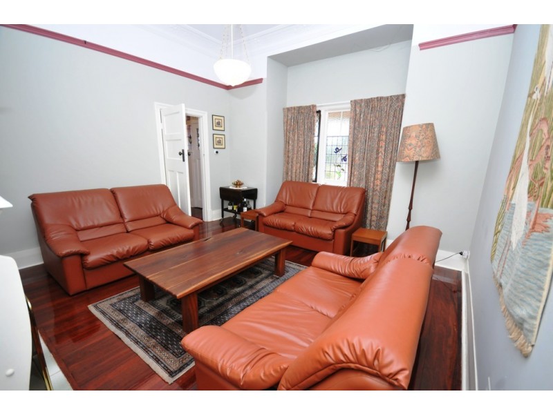 5 Second Avenue, Woodbridge WA 6056