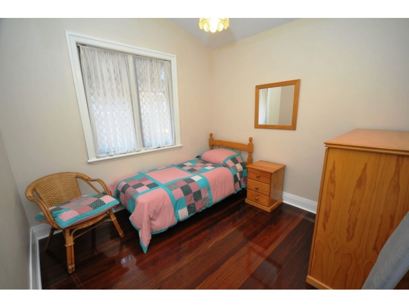 5 Second Avenue, Woodbridge WA 6056