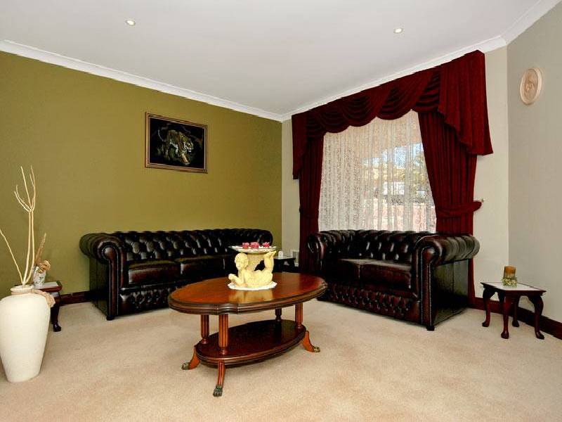 15 Murchison Drive, Jane Brook WA 6056