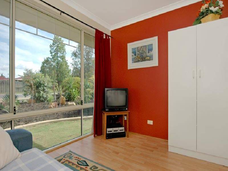 8 Radiata Avenue, Ellenbrook WA 6069