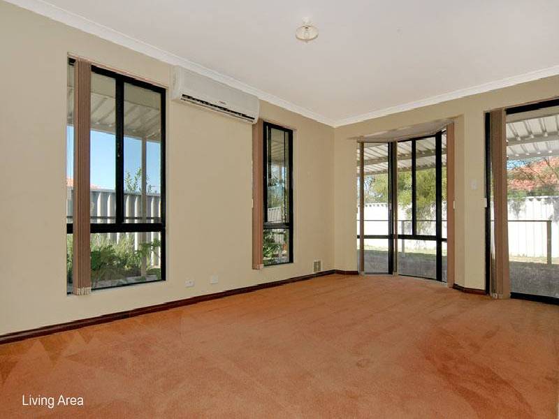 20 Coomer Elbow, South Guildford WA 6055