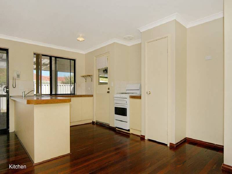 20 Coomer Elbow, South Guildford WA 6055