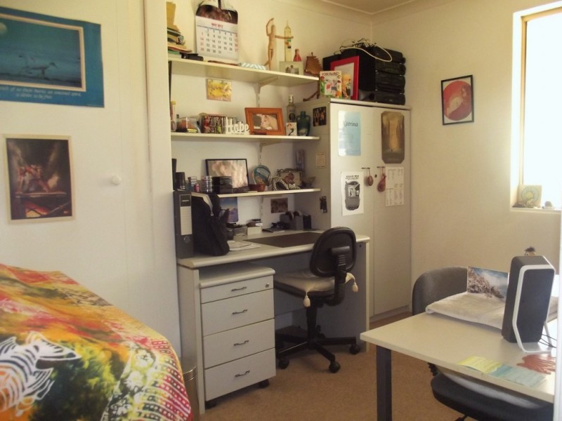 8 Roger Street, Midland WA 6056