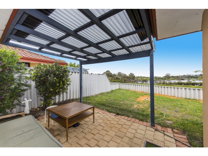 26/11 Elvire Street, Viveash WA 6056