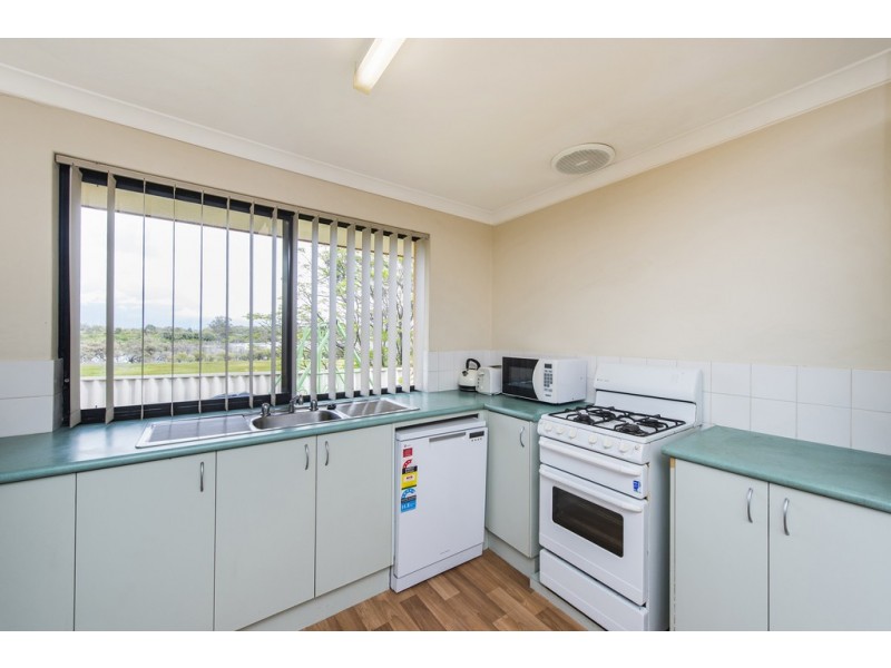 26/11 Elvire Street, Viveash WA 6056