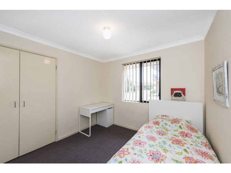 26/11 Elvire Street, Viveash WA 6056