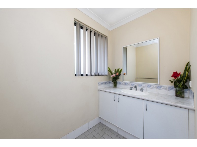 26/11 Elvire Street, Viveash WA 6056