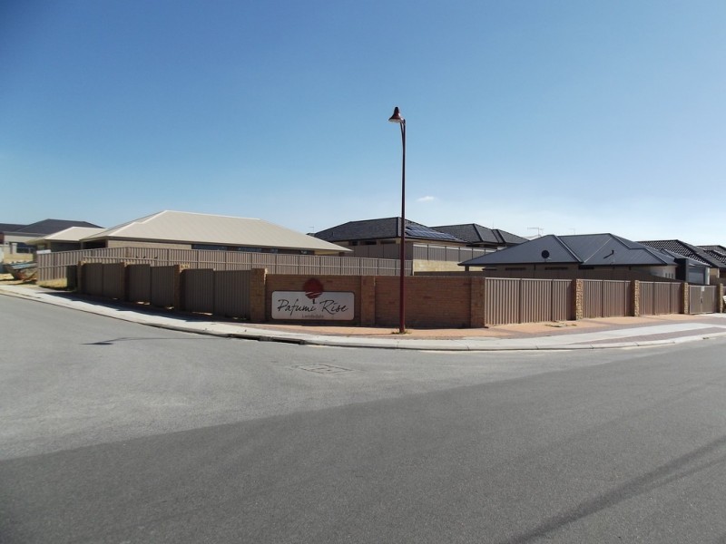 89 Hookstone Drive, Landsdale WA 6065