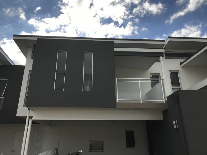 10 /1 Spring Avenue, Midland WA 6056