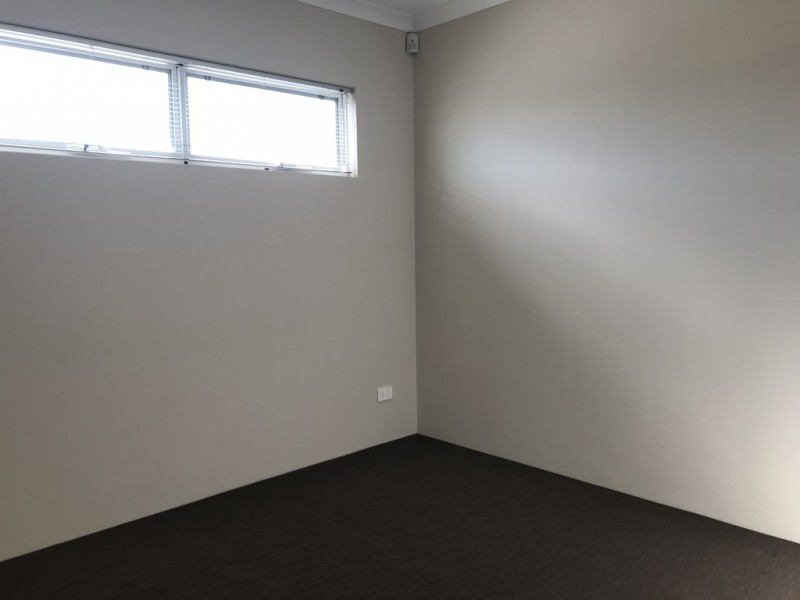 10 /1 Spring Avenue, Midland WA 6056