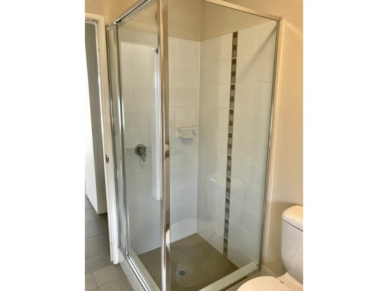 10 /1 Spring Avenue, Midland WA 6056