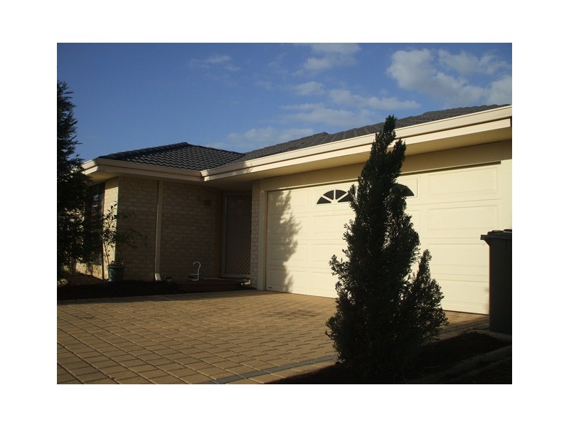 20 Coomer Elbow, South Guildford WA 6055