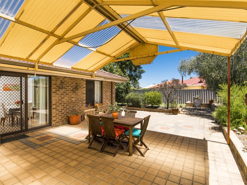 40 WATERHALL ROAD, South Guildford WA 6055