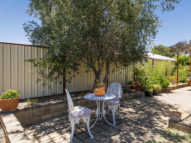 40 WATERHALL ROAD, South Guildford WA 6055