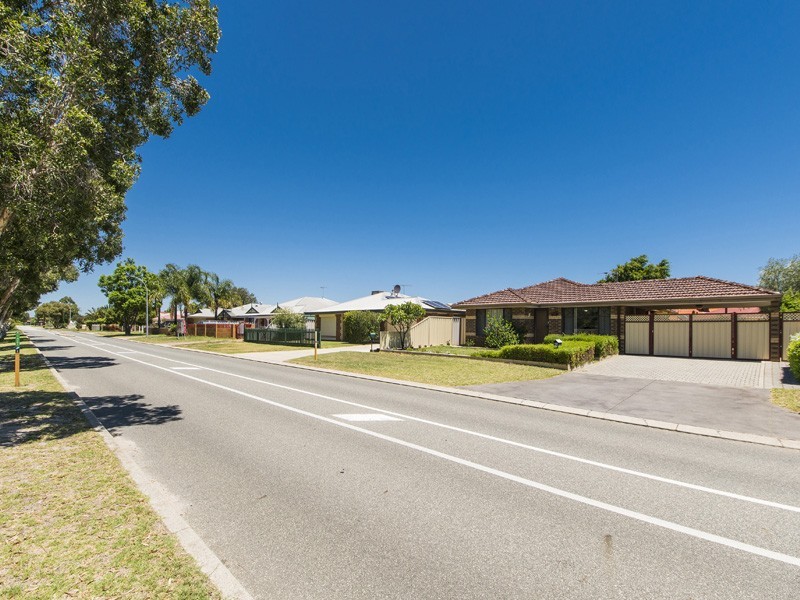 40 WATERHALL ROAD, South Guildford WA 6055