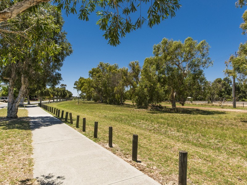 40 WATERHALL ROAD, South Guildford WA 6055