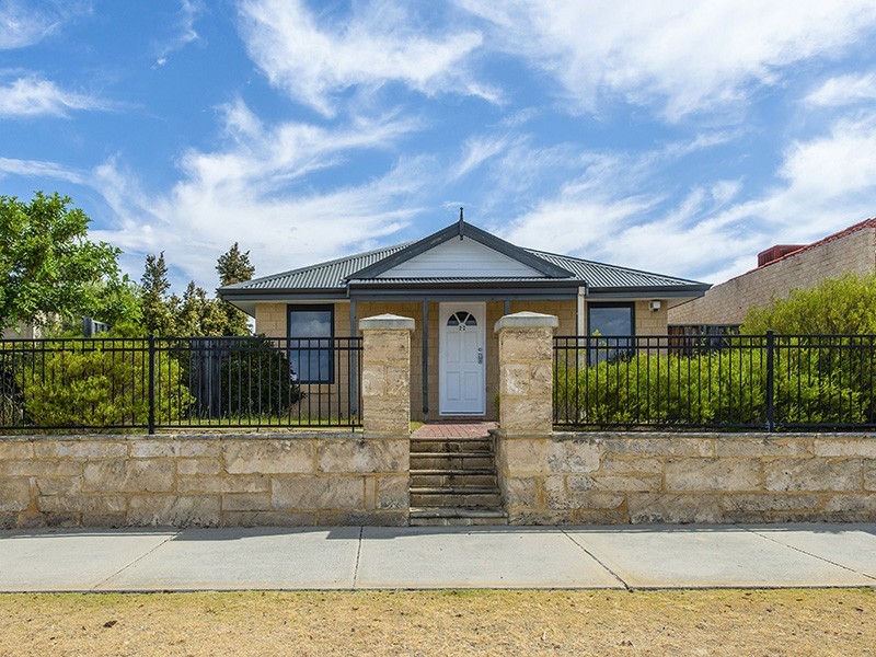 22 ELMINA AVENUE, Ellenbrook WA 6069
