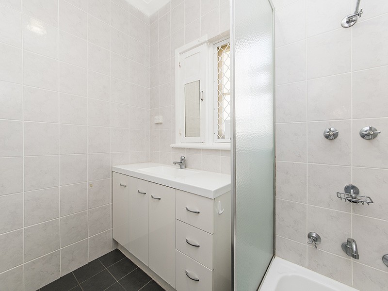 52 Elvire Street, Midland WA 6056