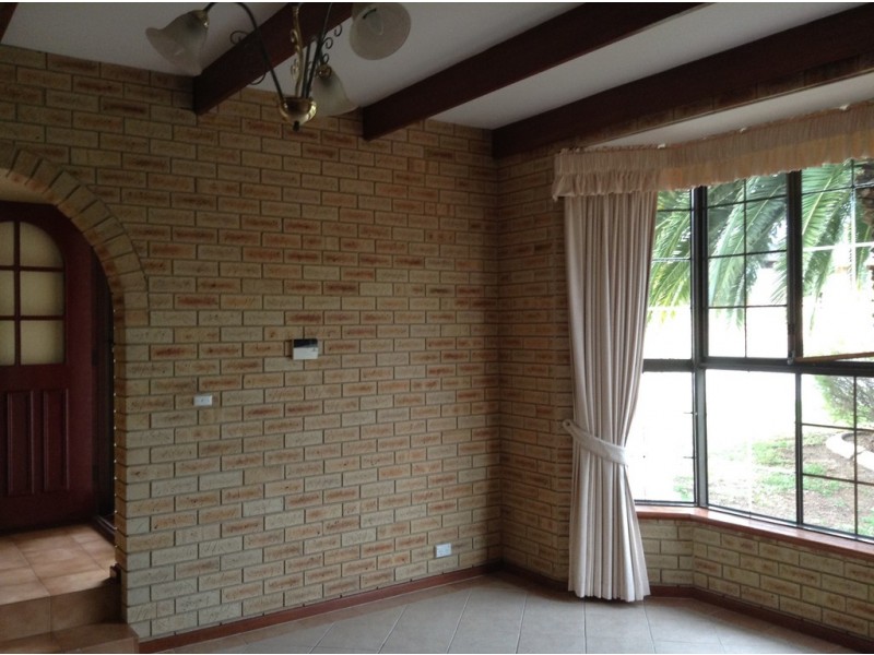 3 REDGUM LANE, Swan View WA 6056