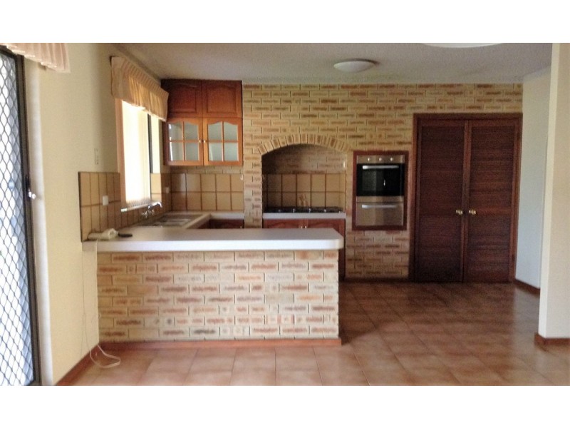 3 REDGUM LANE, Swan View WA 6056