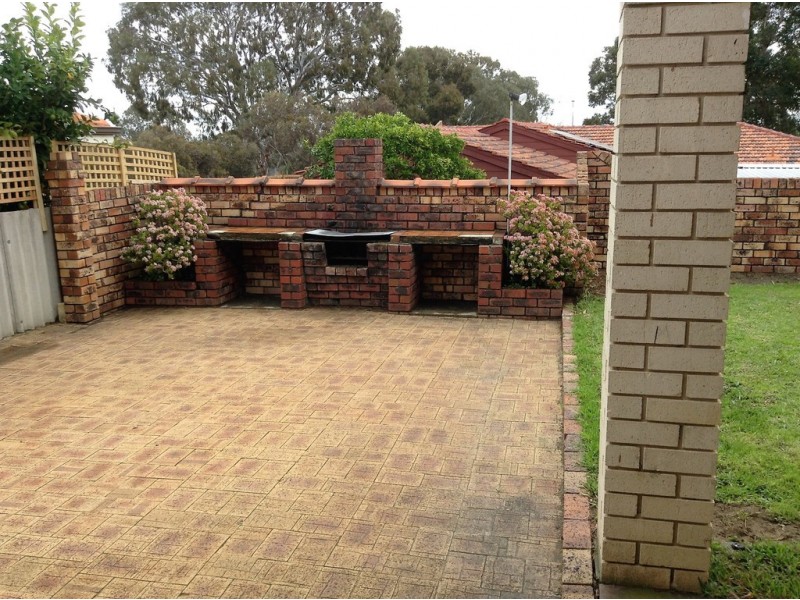 3 REDGUM LANE, Swan View WA 6056