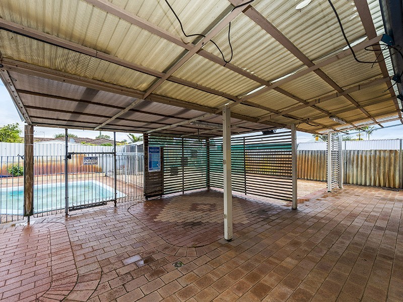 15 SMITH STREET, Beechboro WA 6063