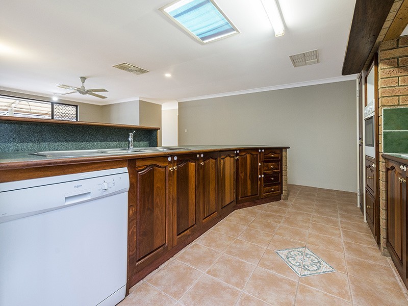 15 SMITH STREET, Beechboro WA 6063