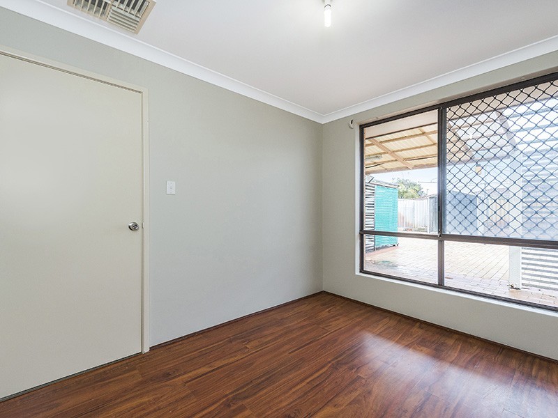 15 SMITH STREET, Beechboro WA 6063