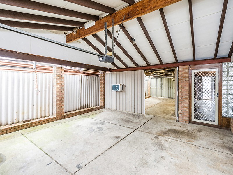 15 SMITH STREET, Beechboro WA 6063