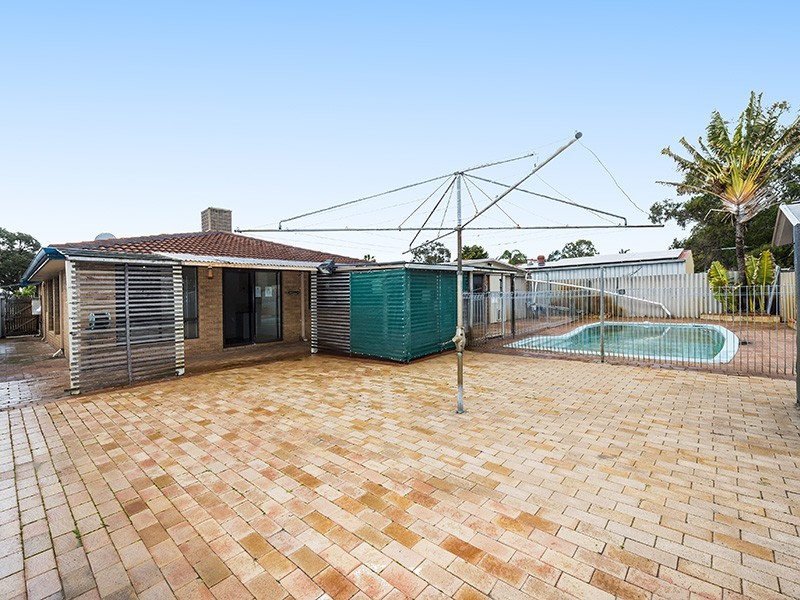 15 SMITH STREET, Beechboro WA 6063