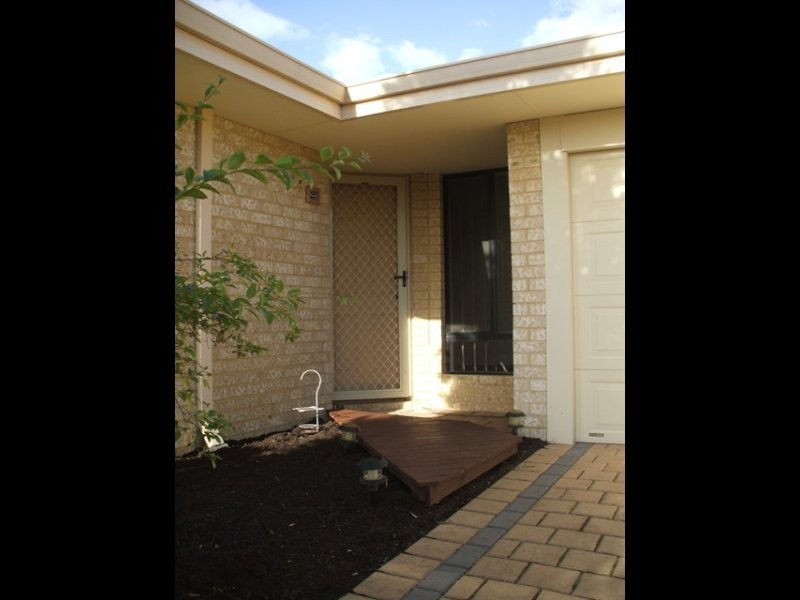 20 Coomer Elbow, South Guildford WA 6055