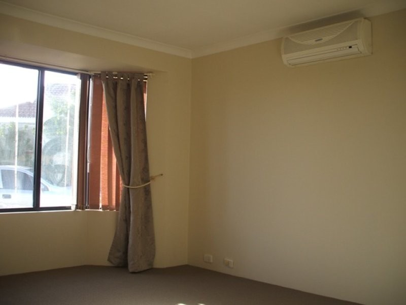 20 Coomer Elbow, South Guildford WA 6055