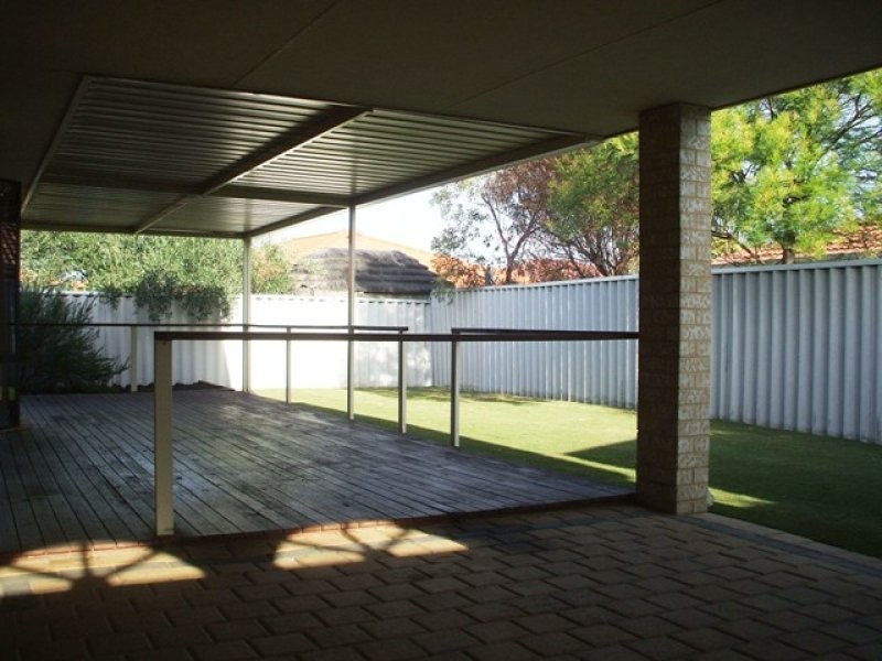 20 Coomer Elbow, South Guildford WA 6055