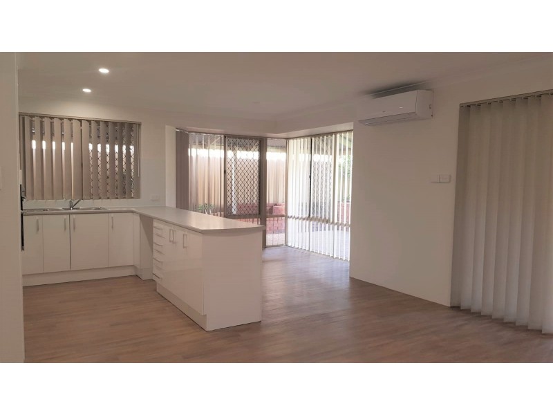 15 BURTON RETREAT, Stratton WA 6056