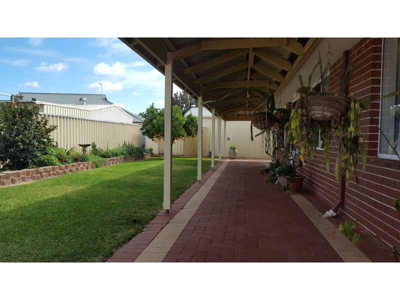 19 Frankland Place, Jane Brook WA 6056